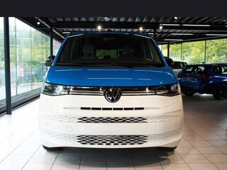 2023 Volkswagen Multivan Long T7, белый, 4850000 рублей, вид 3