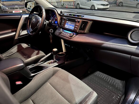 2015 Toyota RAV4 IV (XA40), коричневый - вид 4
