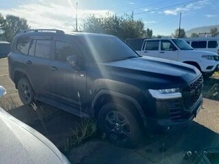 2022 Toyota Land Cruiser 300 Series, чёрный, 10500000 рублей, вид 3