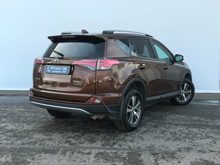 2017 Toyota RAV4 IV (XA40) Рестайлинг, коричневый, 2170000 рублей, вид 4