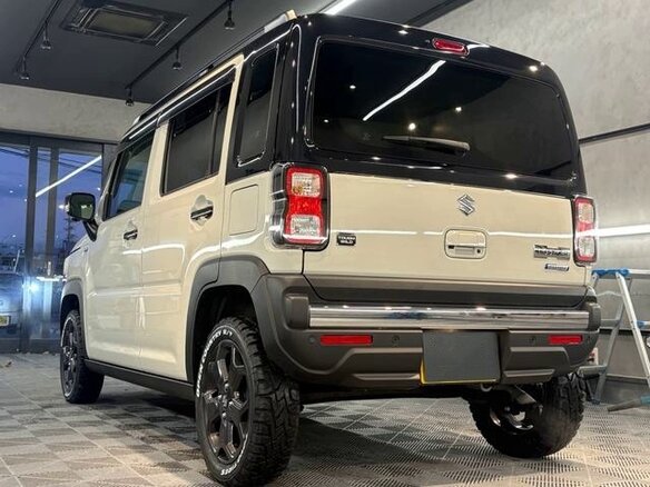 2023 Suzuki Hustler II, бежевый - вид 3