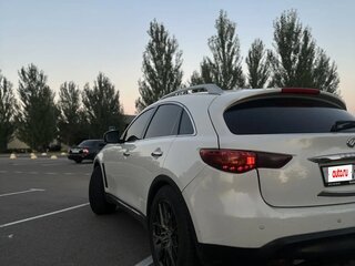 2012 Infiniti FX30d II (S51) Рестайлинг, белый, 1700000 рублей, вид 3