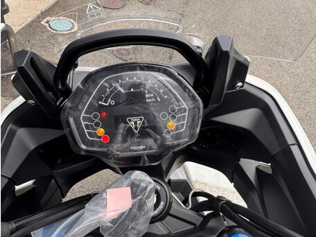 2026 Triumph Tiger Sport 660, белый, 799000 рублей, вид 5