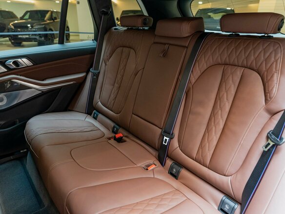 2026 BMW X5 40i IV (G05/G18) Рестайлинг, серый, 15890000 рублей - вид 22