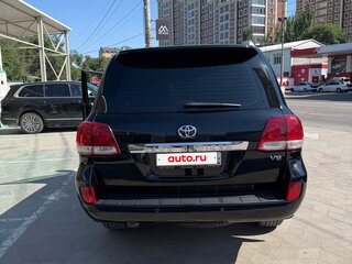 2011 Toyota Land Cruiser 200 Series, чёрный, 2900000 рублей, вид 3