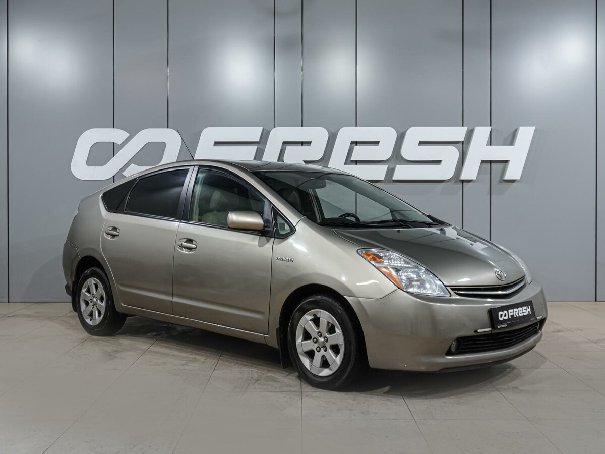 Открыть фотографии: Toyota Prius II Рестайлинг (XW20)