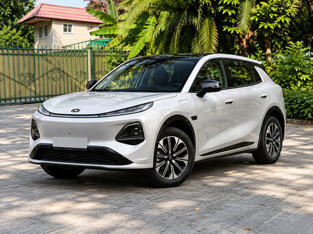 2026 Changan Qiyuan Q05 40.3 kWh II, серебристый, 2110000 рублей, вид 1