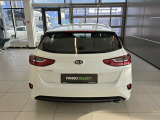 2018 Kia Ceed III, белый, 1949000 рублей, вид 5
