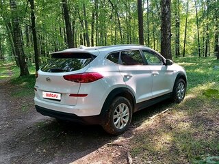 2018 Hyundai Tucson III Рестайлинг, белый, 2000000 рублей, вид 5