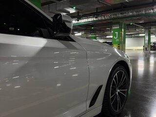 2022 BMW 5 серии 530i xDrive VII (G30/G31/G38) Рестайлинг, белый, 4770000 рублей, вид 3