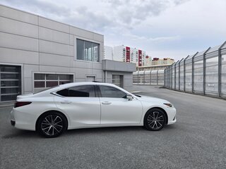 2021 Lexus ES 250 VII, белый, 5700000 рублей, вид 4