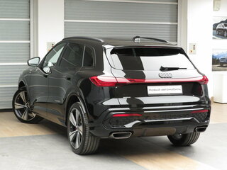 2026 Audi Q5 45 TFSI III (GU), чёрный, 7150000 рублей, вид 4