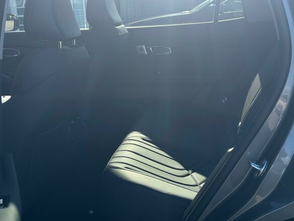 2026 Geely EX5 Гибрид EM-i, серый, 3974990 рублей - вид 21