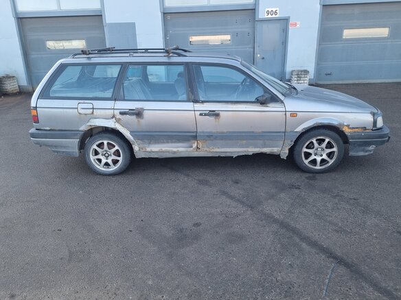 1991 Volkswagen Passat B3, серый - вид 2