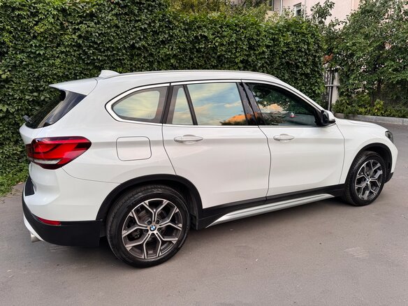 2020 BMW X1 18d xDrive II (F48) Рестайлинг, белый - вид 5