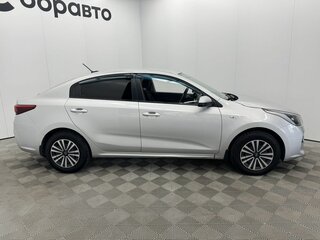 2017 Kia Rio IV, серебристый, 960000 рублей, вид 4