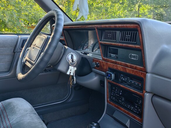 1994 Plymouth Acclaim, белый, 769369 рублей - вид 14