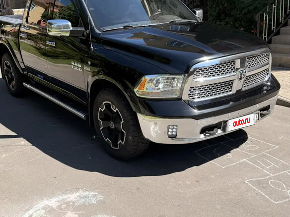 2013 Dodge RAM IV (DS/DJ), чёрный, 3400000 рублей - вид 2