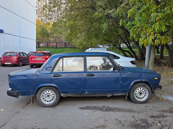 2004 Lada (ВАЗ) 2107, синий, 90000 рублей - вид 6