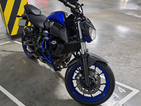 2018 Yamaha MT-07 (FZ-07), синий, 700000 рублей, вид 5