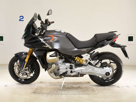 2023 Moto Guzzi V100 Mandello S, чёрный, 1100000 рублей, вид 2