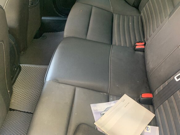 2011 Volvo S40 II Рестайлинг, белый - вид 13