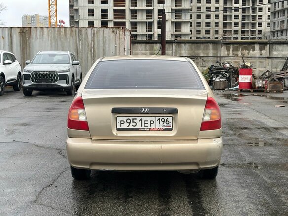 2005 Hyundai Accent ТагАЗ II, бежевый, 199000 рублей - вид 4