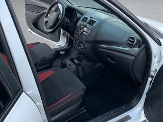 2024 Lada (ВАЗ) Granta Sportline I Рестайлинг, белый, 1000000 рублей, вид 5