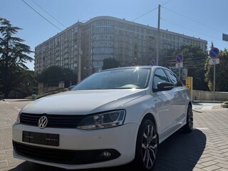 2013 Volkswagen Jetta VI, белый, 875000 рублей, вид 1
