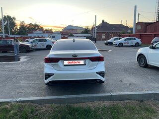2019 Kia Cerato IV, белый, 1850000 рублей, вид 3