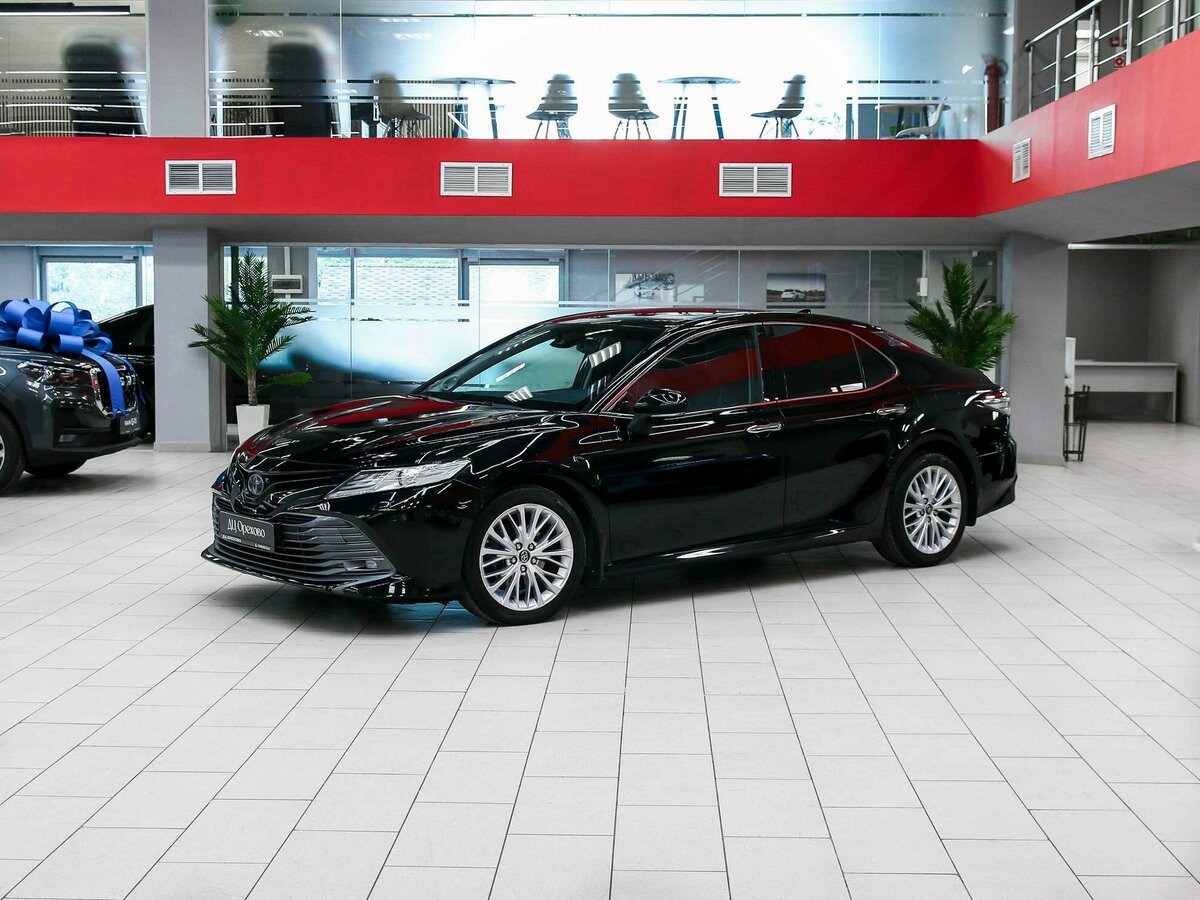 Открыть фотографии: Toyota Camry VIII (XV70)