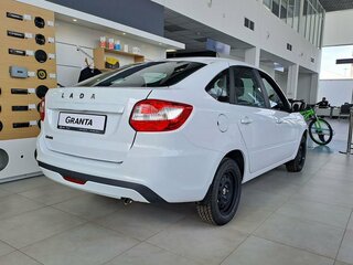 2026 Lada (ВАЗ) Granta I Рестайлинг, белый, 1008900 рублей, вид 4