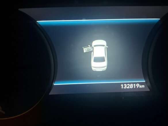2019 Genesis G90 I Рестайлинг, чёрный, 3500000 рублей - вид 11