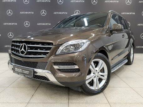 2014 Mercedes-Benz M-Класс 400 III (W166), коричневый, 3215000 рублей, вид 1