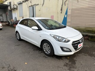 2015 Hyundai i30 II Рестайлинг, белый, 850000 рублей, вид 2