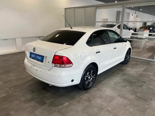 2013 Volkswagen Polo V, белый, 516000 рублей, вид 5