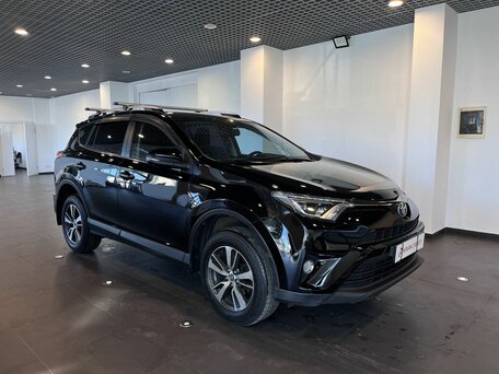 Toyota RAV4 IV (XA40) Рестайлинг