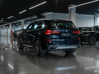 2024 BMW X5 Long 30Li IV (G05/G18) Рестайлинг, чёрный, 8950000 рублей, вид 5