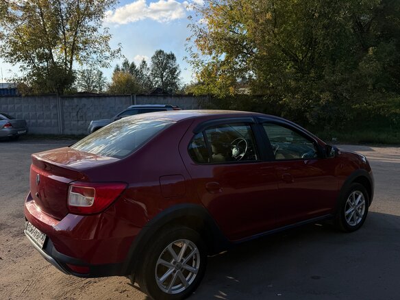 2018 Renault Logan Stepway II Рестайлинг, красный, 1100000 рублей - вид 1
