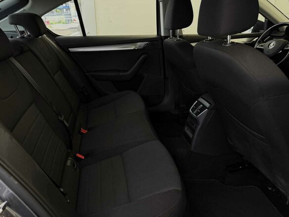2016 Skoda Octavia III (A7), серый, 1275000 рублей - вид 12