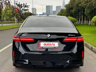 2025 BMW 5 серии Long 530Li xDrive VIII (G60/G61/G68), чёрный, 6250226 рублей, вид 5
