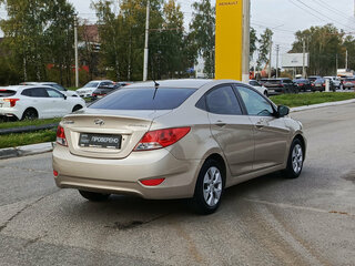 2013 Hyundai Solaris I, серый, 752000 рублей, вид 5