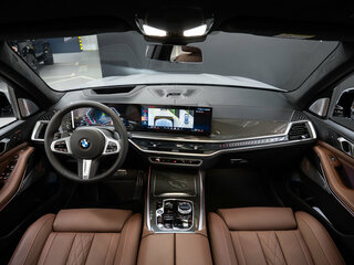 2026 BMW X7 40d I (G07) Рестайлинг, серый, 17850000 рублей, вид 2