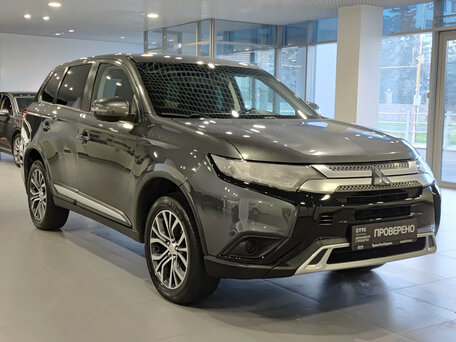 2019 Mitsubishi Outlander III Рестайлинг 3, серый, 1690000 рублей, вид 3