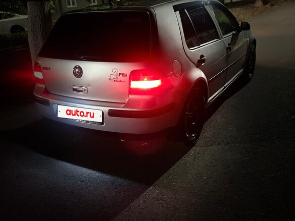 2002 Volkswagen Golf IV, белый, 420000 рублей - вид 2