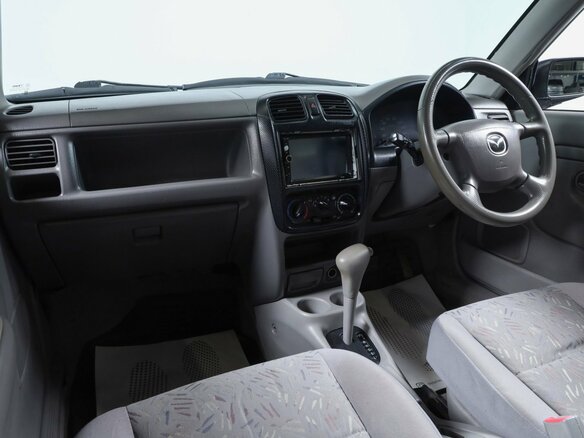 2000 Mazda Demio I (DW), белый, 179000 рублей - вид 8