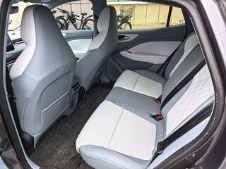 2025 MG 4 EV 42.8 kWh II, серый, 1650000 рублей, вид 5