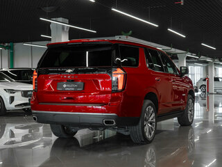 2025 Chevrolet Tahoe V Рестайлинг, красный, 14200000 рублей, вид 5