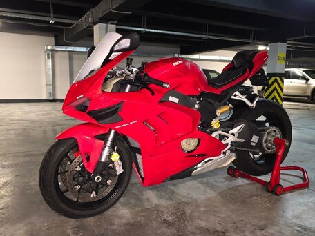 2021 Ducati Panigale V4, красный, 2390000 рублей, вид 1