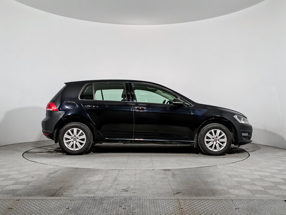 2014 Volkswagen Golf VII, чёрный, 835000 рублей - вид 3